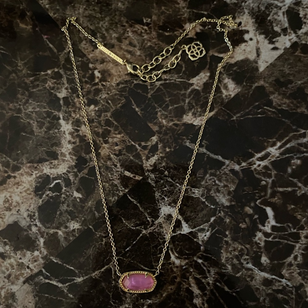 KENDRA SCOTT pink with gold necklace